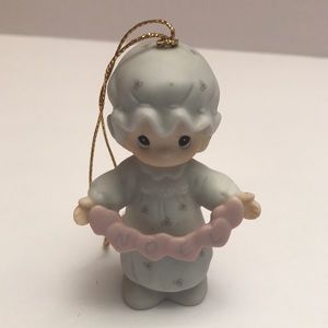 Vintage Hallmark Precious Moments - Noel